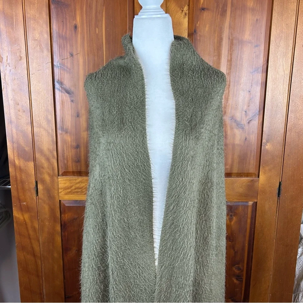 Free People Fringe Blanket Scarf in Olive Green Boho Cozy Outdoor Soft